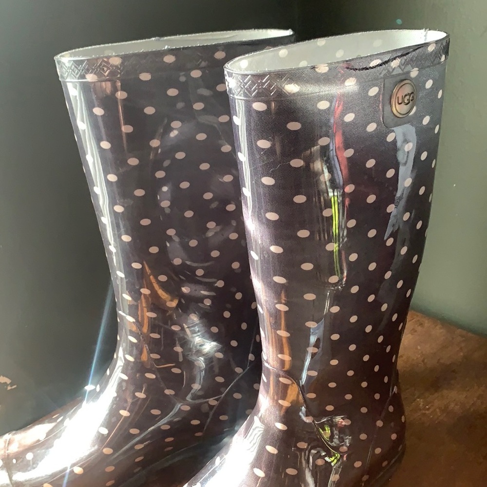 UGG Rainboots ☔️
